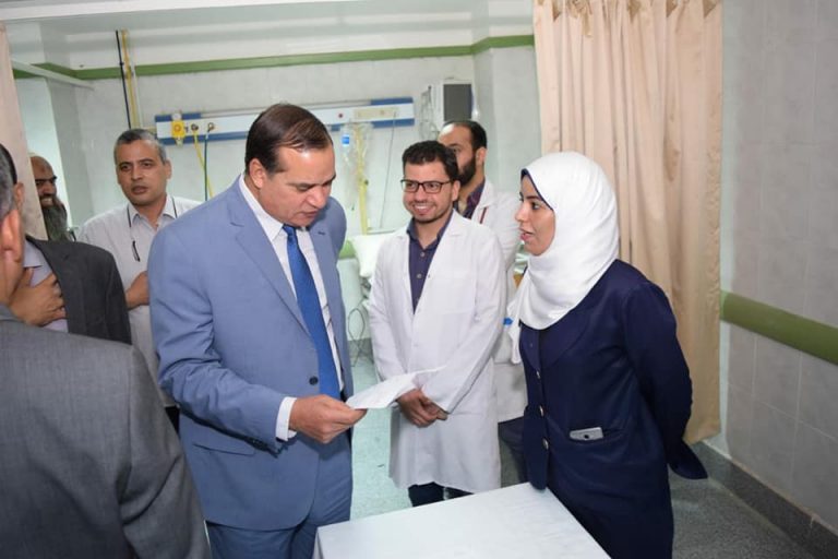 افتتاح العناية المركزة للامراض العصبية مستشفي سوهاج الجامعي