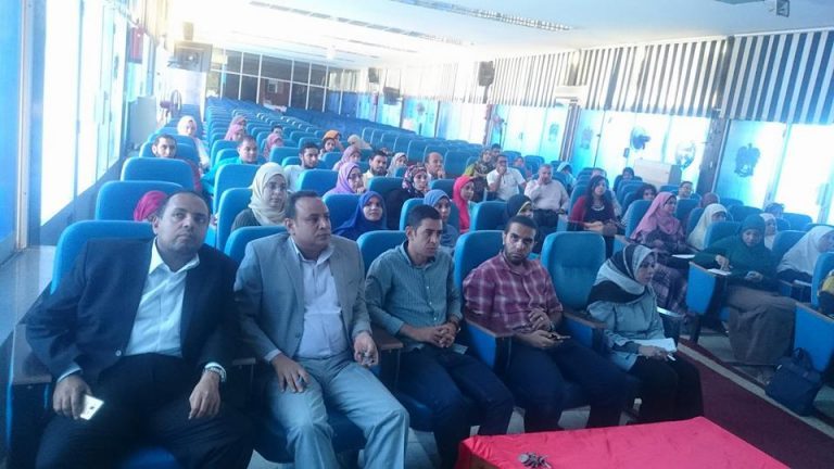 جامعة سوهاج تنظم ورشة عمل عن ( تفعيل مواقع أعضاء هيئة التدريس بالجامعة )