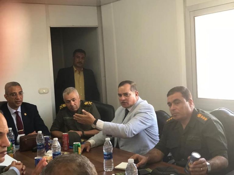 المحافظ ورئيس الجامعة يناقشان مشروع انشاء مستشفي جامعي بسوهاج الجديدة