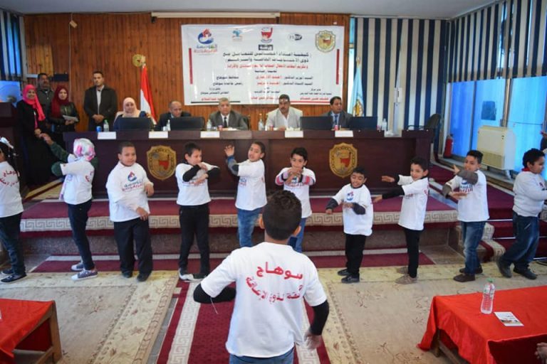 ورشة عمل بجامعة سوهاج عن إعداد أخصائيين للتعامل مع ذوي الإحتياجات الخاصة