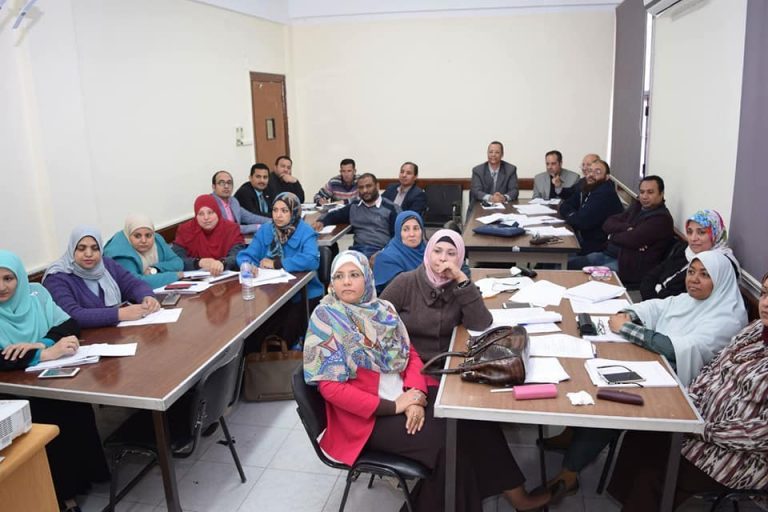 استمرار دورات برنامج المراجعة الخارجية بمركز ضمان الجودة بجامعة سوهاج