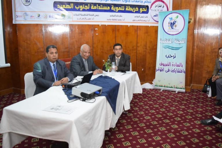 زراعة سوهاج تقدم رؤية مستقبلية حول انتاج العلف المستنبت كغذاء للحيوانات.