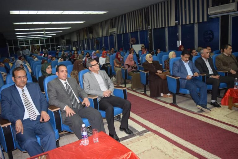 ورشة عمل عن إعداد أخصائي تخاطب لذوي الاحتياجات الخاصة بآداب سوهاج