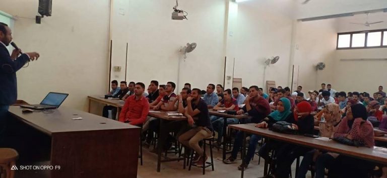 ٢٠٠ متدرب يشاركون في دورات التكنولوجيا والابتكار بتايكو جامعة سوهاج