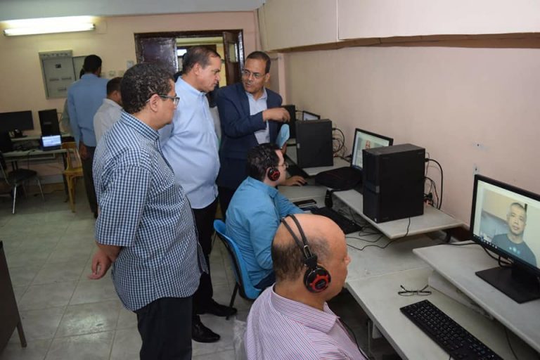 ورشة عمل عن “كيفية استخدام المعامل والمرضي الافتراضيين” بطب سوهاج