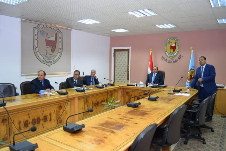 المرشحان لمنصب وكيل كلية الزراعة بسوهاج يعرضان خططهم التطويرية