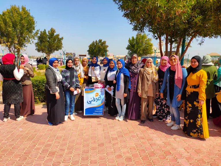 قطار “اعرفنى” ينطلق من كلية الطب البيطرى ويجوب جامعة سوهاج