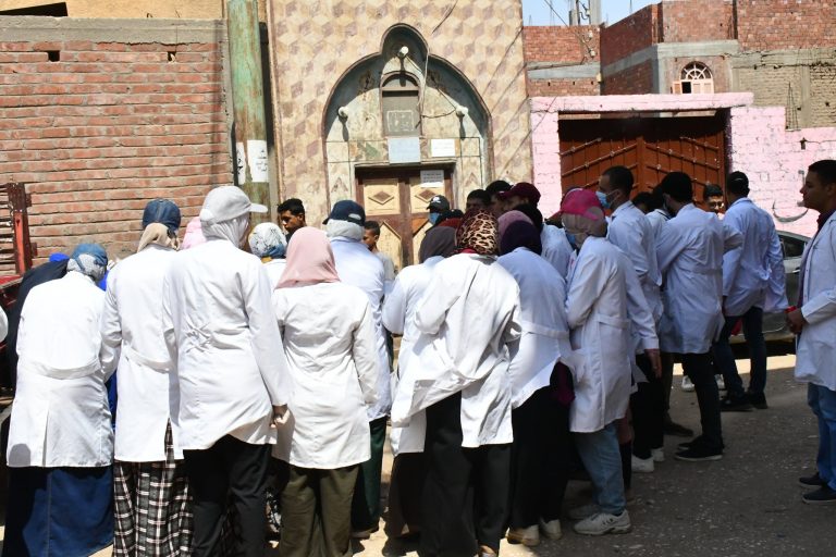 قافلة بيطرية مجانية بقرية أولاد خليفة مركز دار السلام