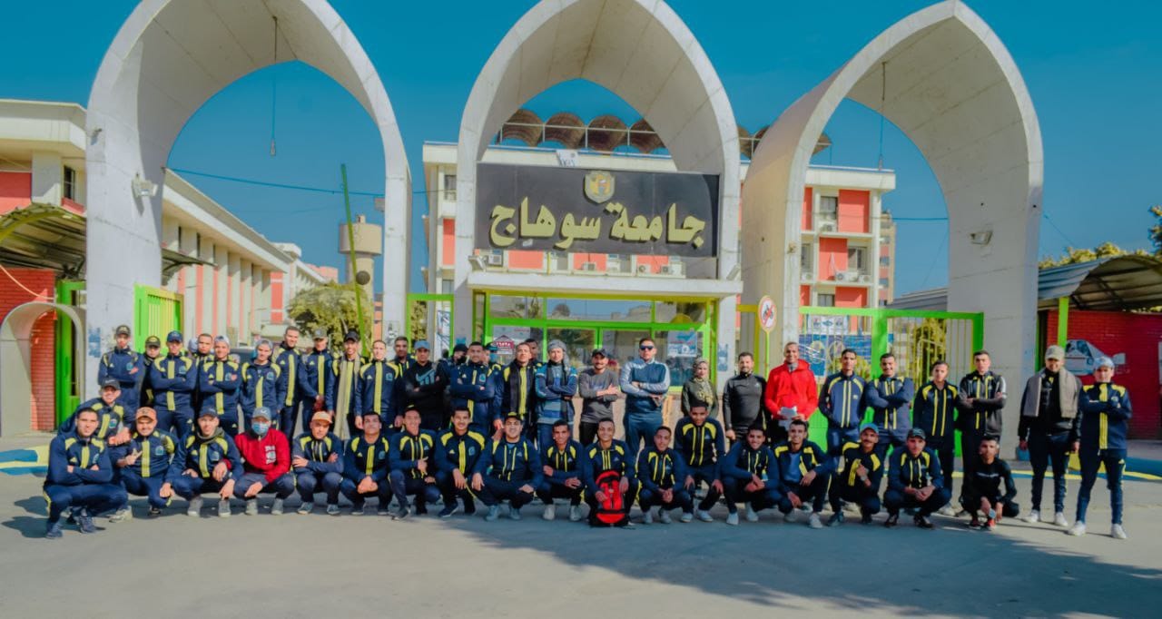 *قوافل جامعة سوهاج الرياضية تواصل أعمالها الخدمية ضمن مبادرة حياة كريمة*