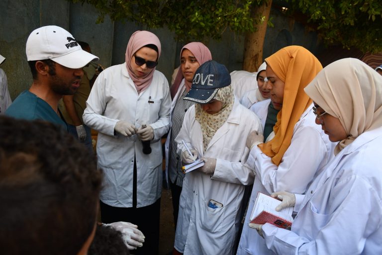 كلمه الدكتور حماد زغلول حماد أثناء المشاركة في سلسله قوافل كليه الطب البيطري بجامعه سوهاج عن قافله مركز البلينا بقريه اولاد عليوه