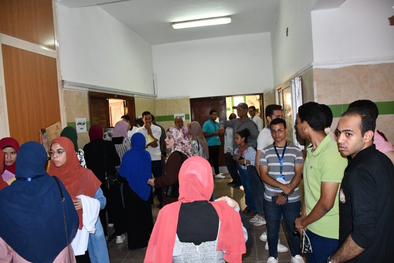 استقبال الطلاب الجدد (الفرقة الاولى) لكلية الطب البيطرى للعام الجامعى 2023/2022م