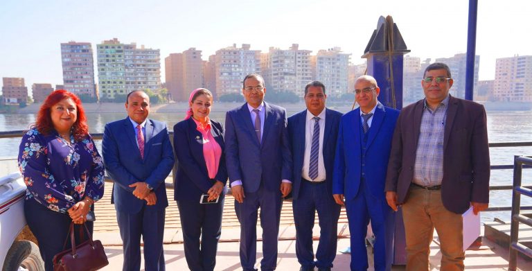 رئيس جامعة سوهاج يشارك بورشة عمل عن التغيرات المناخية ووقاية النباتات بمركز تنمية إقليم جنوب الصعيد