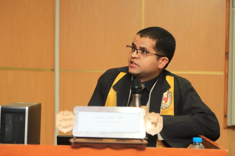 للدكتور / أحمد أنور محروس  بكلية الطب البيطرالمعيدى لحصوله على درجة الماجستير في العلوم البيطرية