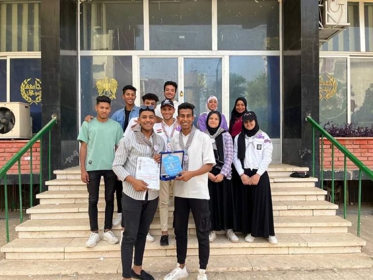 شاركت عشيرة جوالة كلية الطب البيطرى فى حفل ختام انشطة الجوالة والخدمة العامة لجوالى وجوالات جامعة سوهاج