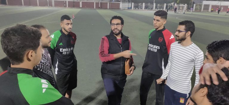 تحت شعار “١٠٠ يوم رياضة” كلية الطب البيطرى تنظم المهرجان الرياضى فى كرة القدم الخماسية، ضمن فعاليات المبادرة الرئاسية “بداية” جديدة لبناء الإنسان والتى أطلقها فخامة رئيس الجمهورية عبد الفتاح السيسى