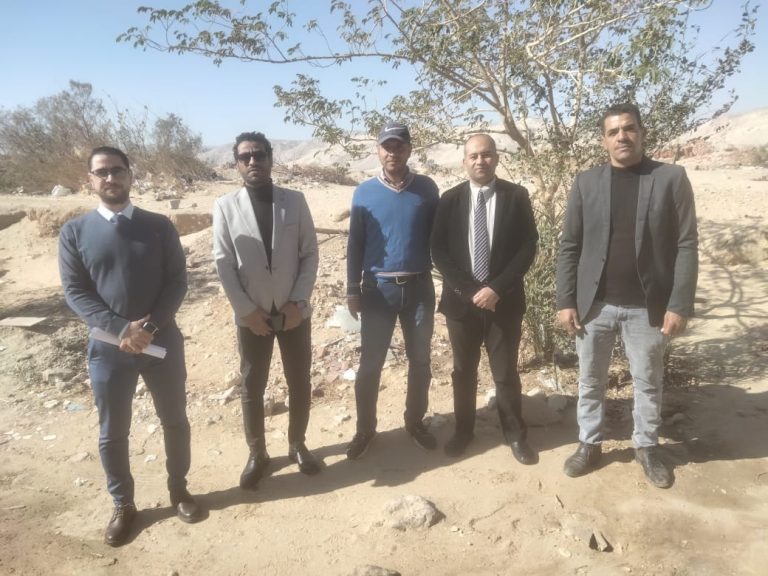 اقامت كلية الطب البيطري معسكر تشجير بمحيط كلية الطب البيطرى وذلك بزراعة عدد ٢٥ شجرة ليمون ضمن مشاركات الكلية فى الاسبوع البيئي الثامن