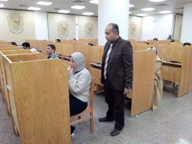 بدء إختبارات الطلاب للفصل الدراسي الأول للعام الجامعي 2024/2025م بكلية الطب البيطري بقاعة مركز الاختبارات الاليكترونيه
