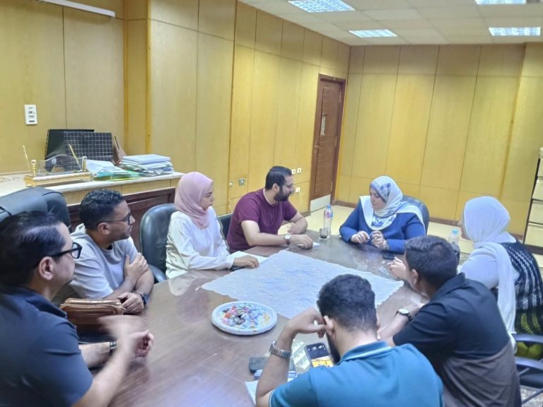 تم عقد الاجتماع بحضور إدارة رعاية الشباب وممثلي “طلاب من أجل مصر
